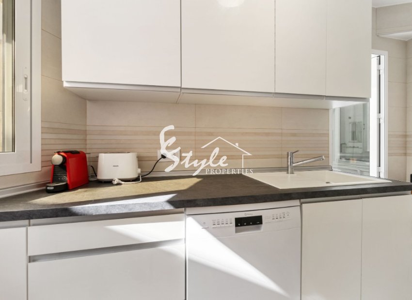 Reventa - Apartamento - Campoamor