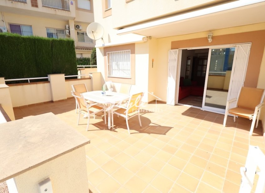 Reventa - Apartamento - Campoamor