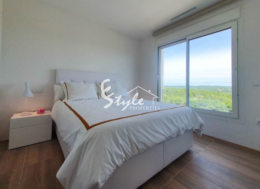 Reventa - Apartamento - Las Colinas Golf