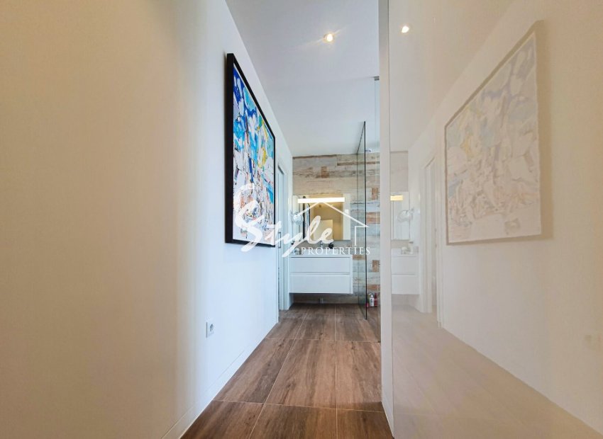 Reventa - Apartamento - Las Colinas Golf