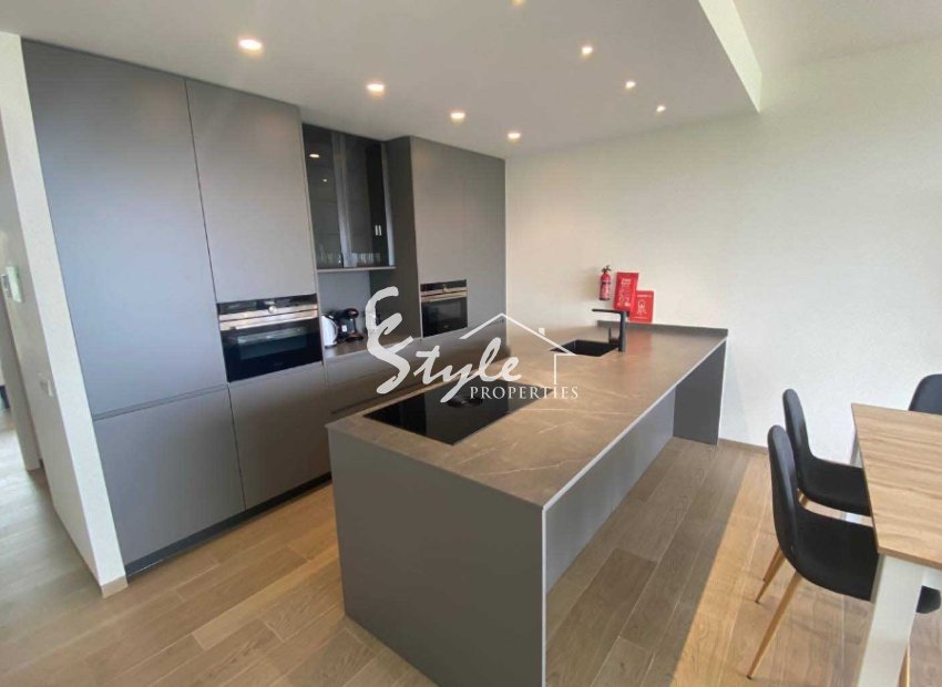 Reventa - Apartamento - Las Colinas Golf