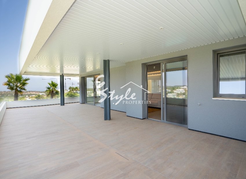 Reventa - Apartamento - Las Colinas Golf