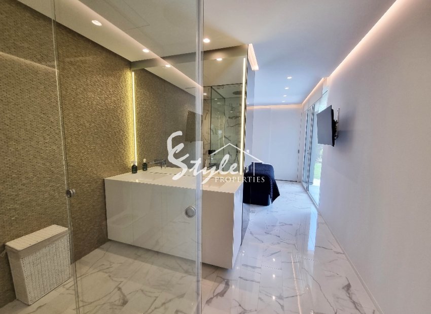 Reventa - Apartamento - Las Colinas Golf