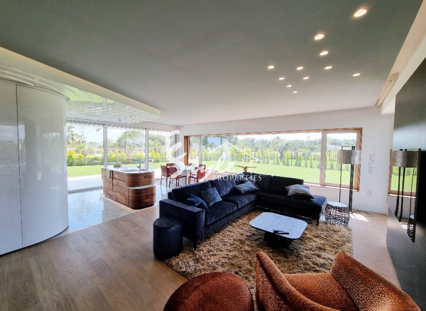 Reventa - Apartamento - Las Colinas Golf