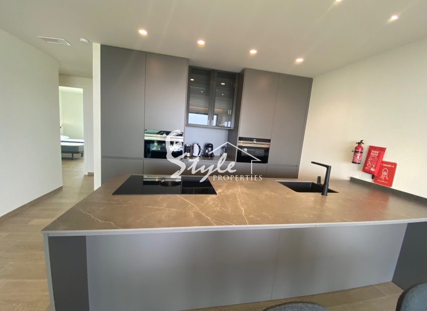 Reventa - Apartamento - Las Colinas Golf