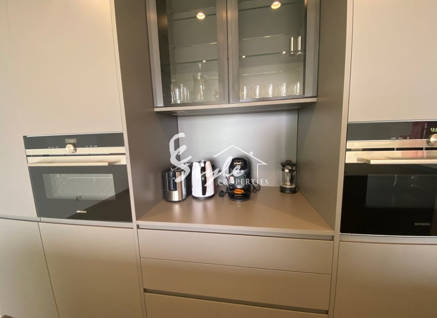 Reventa - Apartamento - Las Colinas Golf