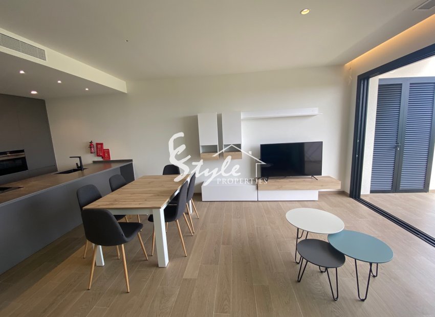 Reventa - Apartamento - Las Colinas Golf