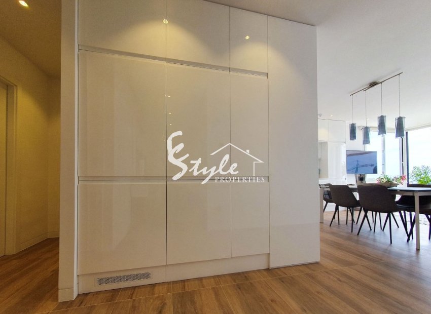 Reventa - Apartamento - Las Colinas - Las Colinas Golf