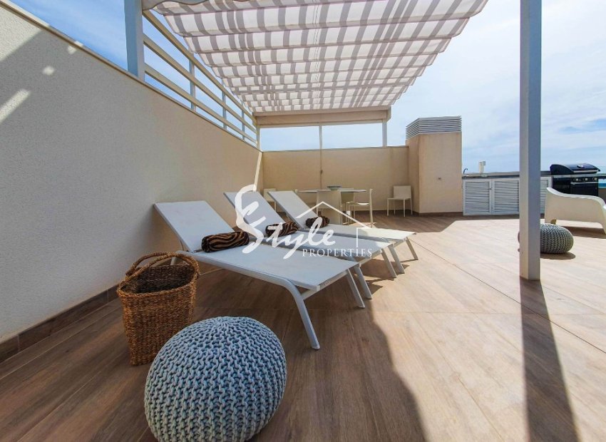 Reventa - Apartamento - Las Colinas - Las Colinas Golf