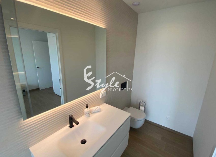 Reventa - Apartamento - Las Colinas - Las Colinas Golf