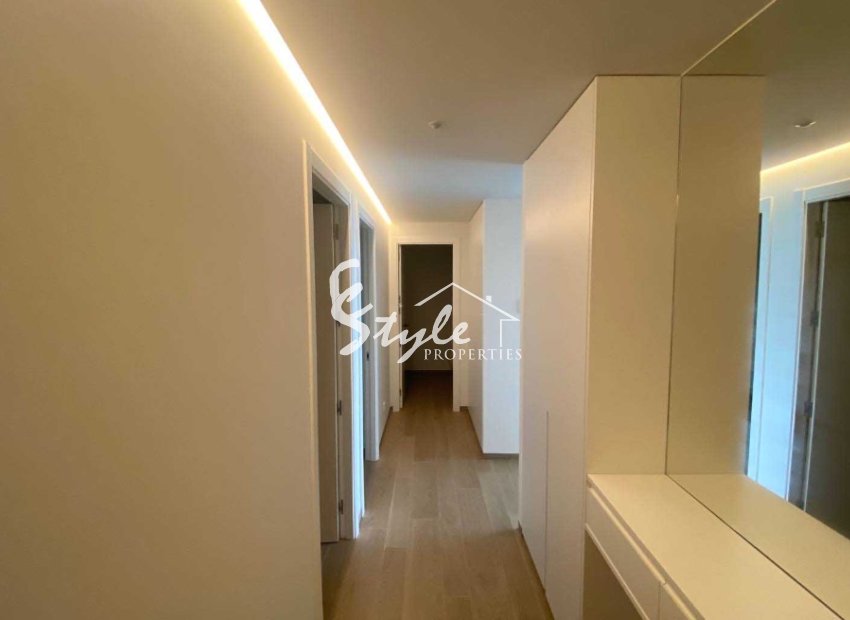 Reventa - Apartamento - Las Colinas - Las Colinas Golf