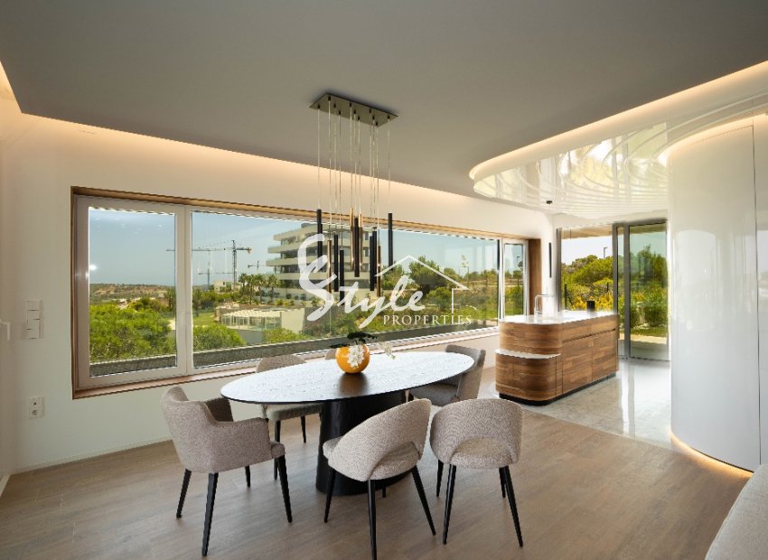 Reventa - Apartamento - Las Colinas - Las Colinas Golf