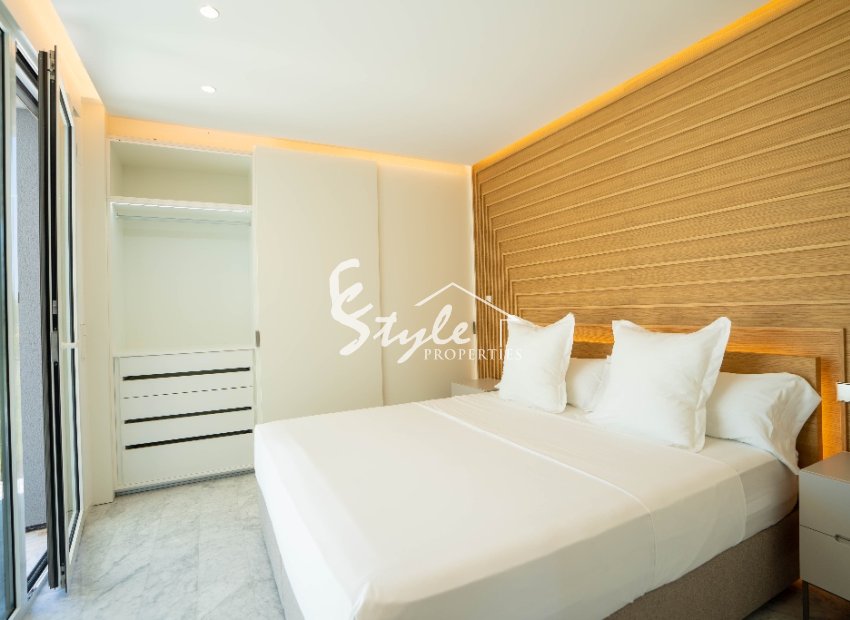 Reventa - Apartamento - Las Colinas - Las Colinas Golf