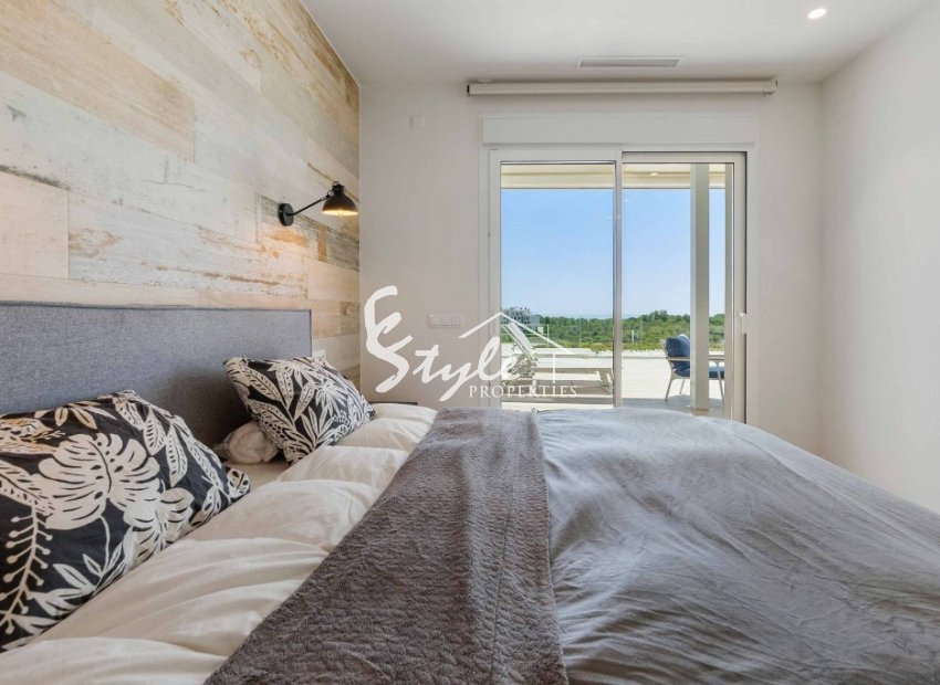 Reventa - Apartamento - Las Colinas - Las Colinas Golf