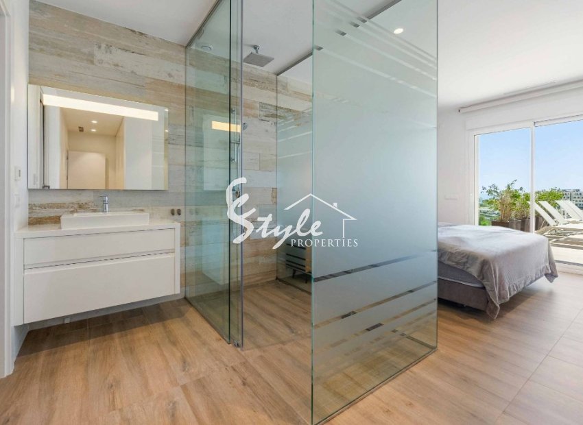 Reventa - Apartamento - Las Colinas - Las Colinas Golf