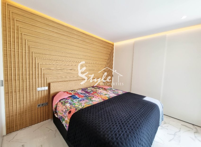 Reventa - Apartamento - Las Colinas - Las Colinas Golf