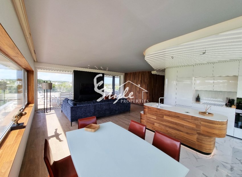 Reventa - Apartamento - Las Colinas - Las Colinas Golf