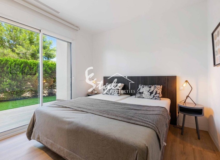 Reventa - Apartamento - Las Colinas - Las Colinas Golf