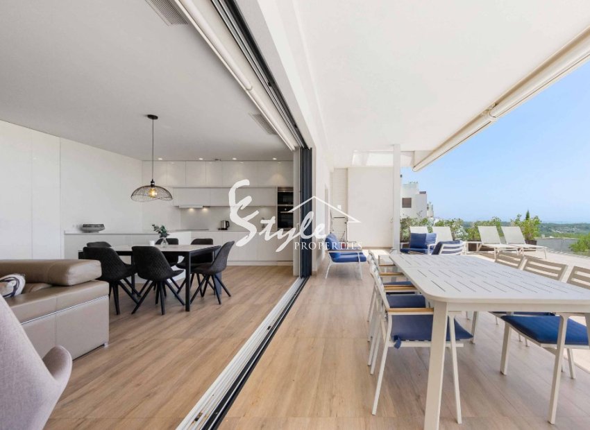 Reventa - Apartamento - Las Colinas - Las Colinas Golf