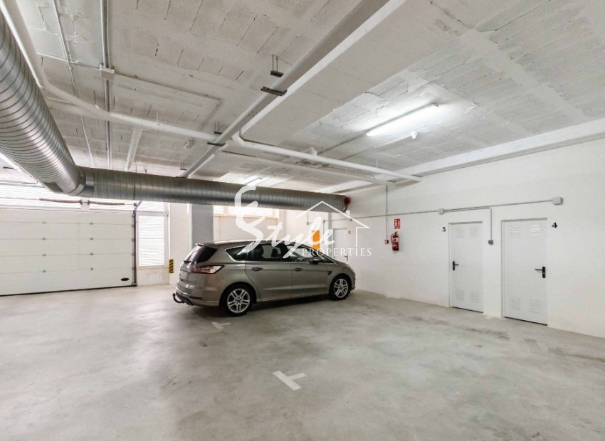 Reventa - Apartamento - Las Colinas - Las Colinas Golf