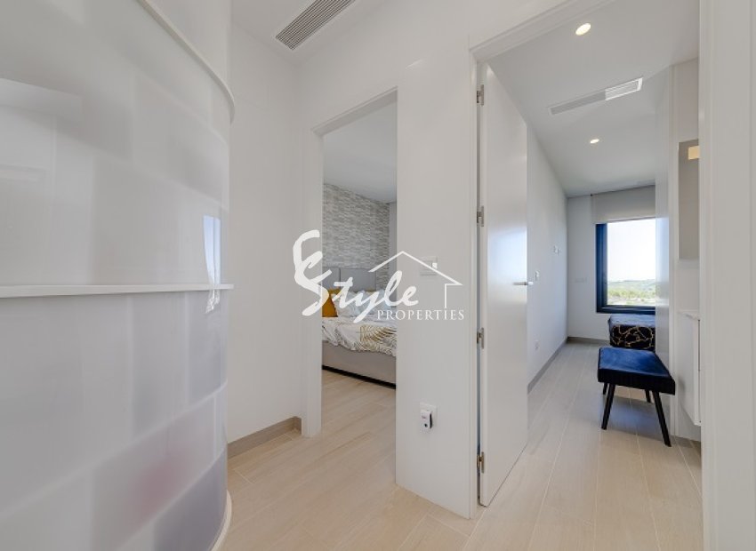 Reventa - Apartamento - Las Colinas - Las Colinas Golf