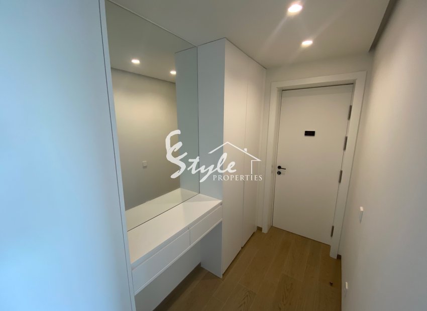 Reventa - Apartamento - Las Colinas - Las Colinas Golf