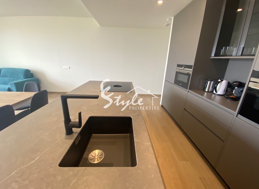 Reventa - Apartamento - Las Colinas - Las Colinas Golf