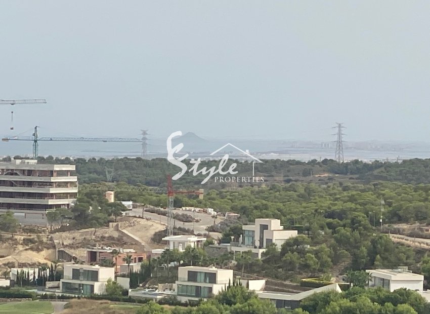 Reventa - Apartamento - Las Colinas - Las Colinas Golf