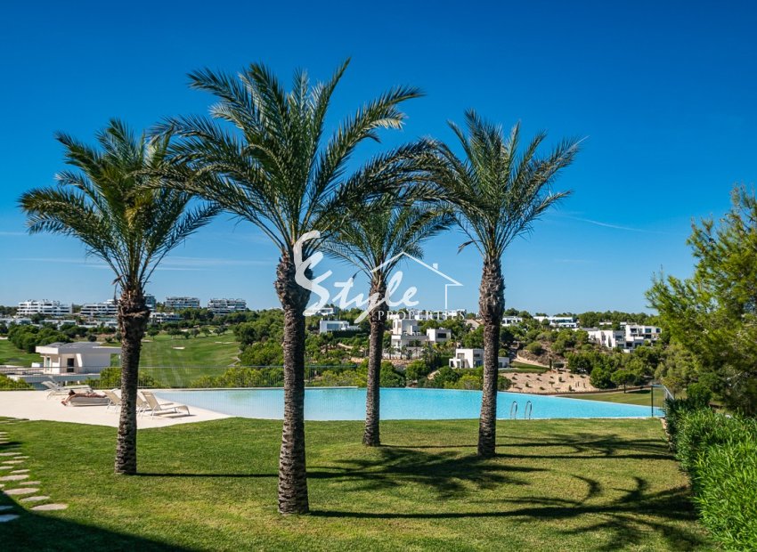 Reventa - Apartamento - Las Colinas - Las Colinas Golf