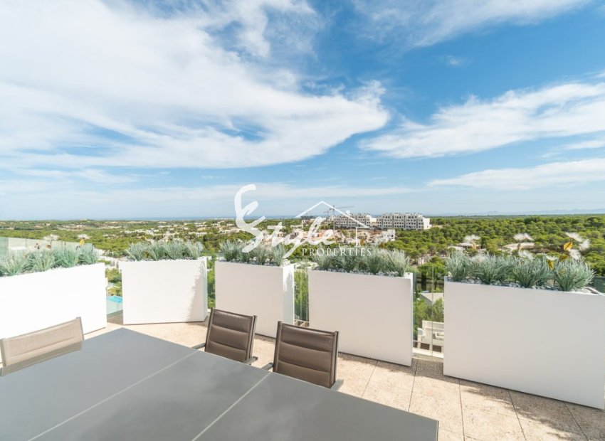 Reventa - Apartamento - Las Colinas - Las Colinas Golf