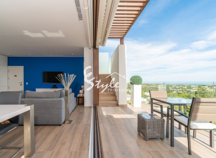 Reventa - Apartamento - Las Colinas - Las Colinas Golf