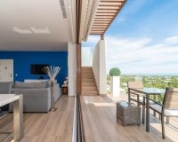 Reventa - Apartamento - Las Colinas - Las Colinas Golf