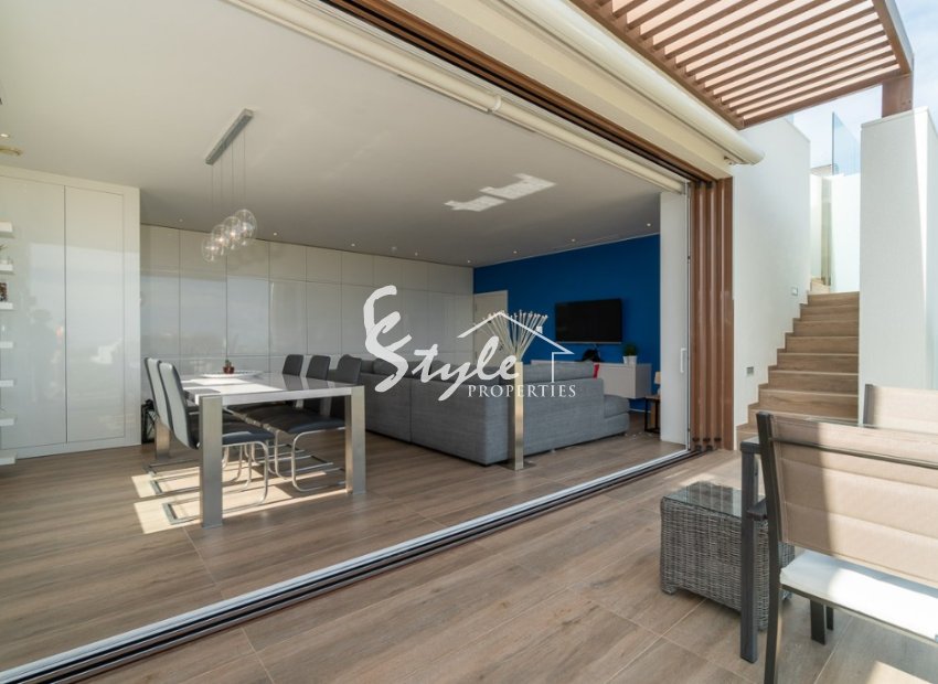 Reventa - Apartamento - Las Colinas - Las Colinas Golf