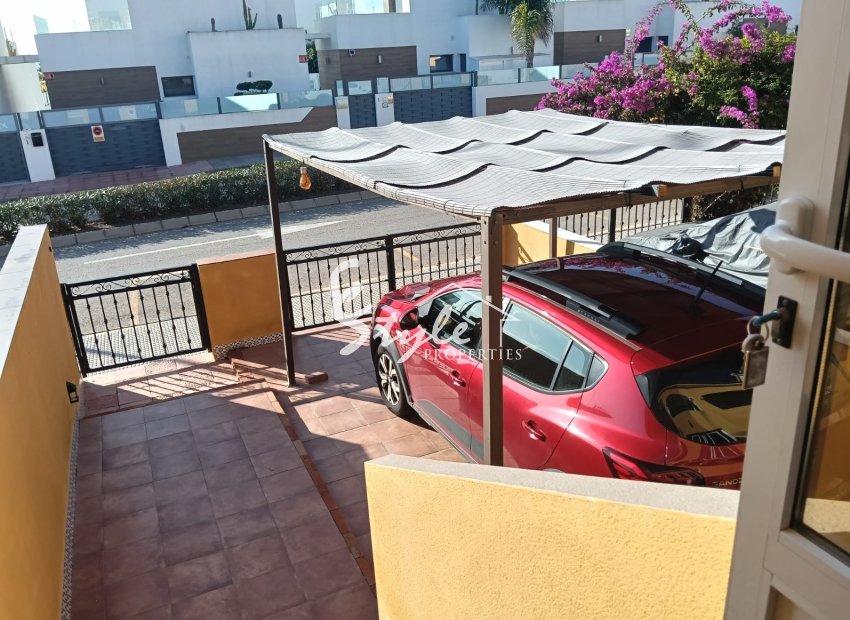 Reventa - Apartamento - Los Montesinos - La Herada