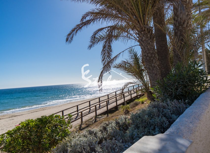 Reventa - Apartamento - Mil Palmeras - Beach