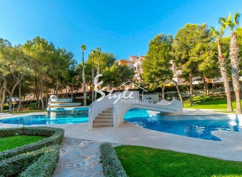 Reventa - Apartamento - Orihuela Costa  - Altos de Campoamor