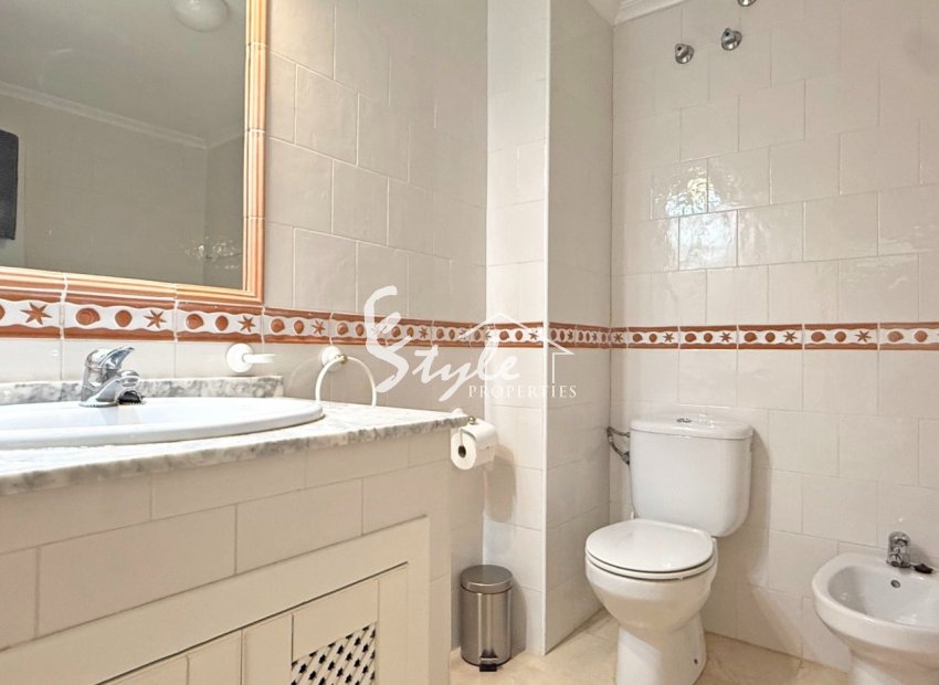 Reventa - Apartamento - Orihuela Costa  - Villamartin