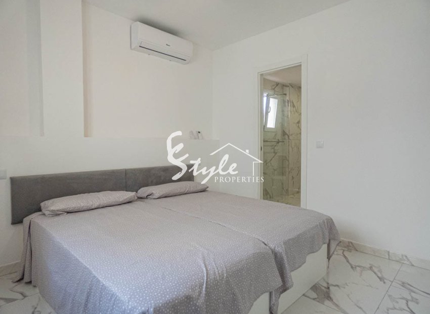 Reventa - Apartamento - Orihuela Costa  - Villamartin