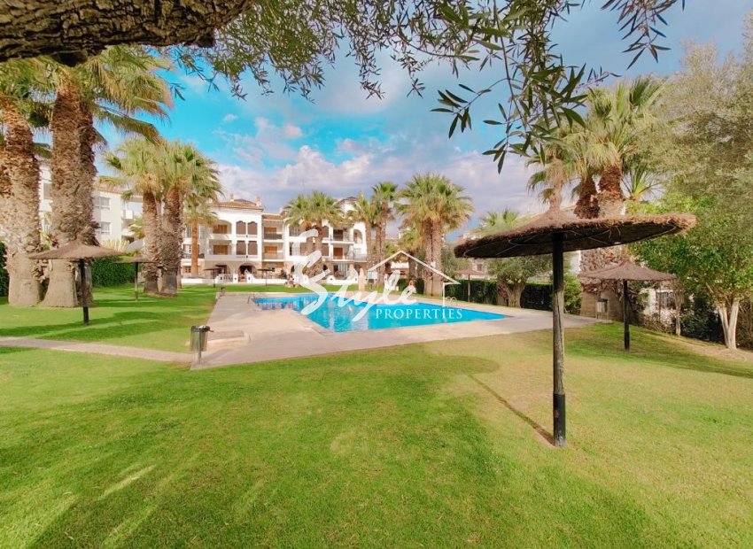 Reventa - Apartamento - Orihuela Costa  - Villamartin