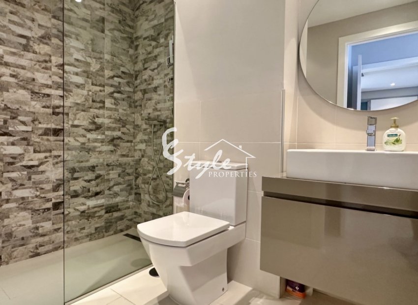 Reventa - Apartamento - Orihuela Costa  - Villamartin