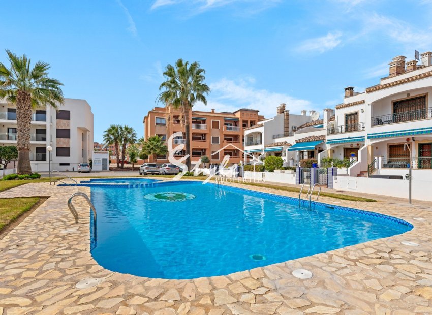 Reventa - Apartamento - Orihuela Costa  - Villamartin