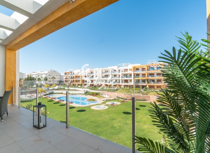 Reventa - Apartamento - Orihuela Costa  - Villamartin