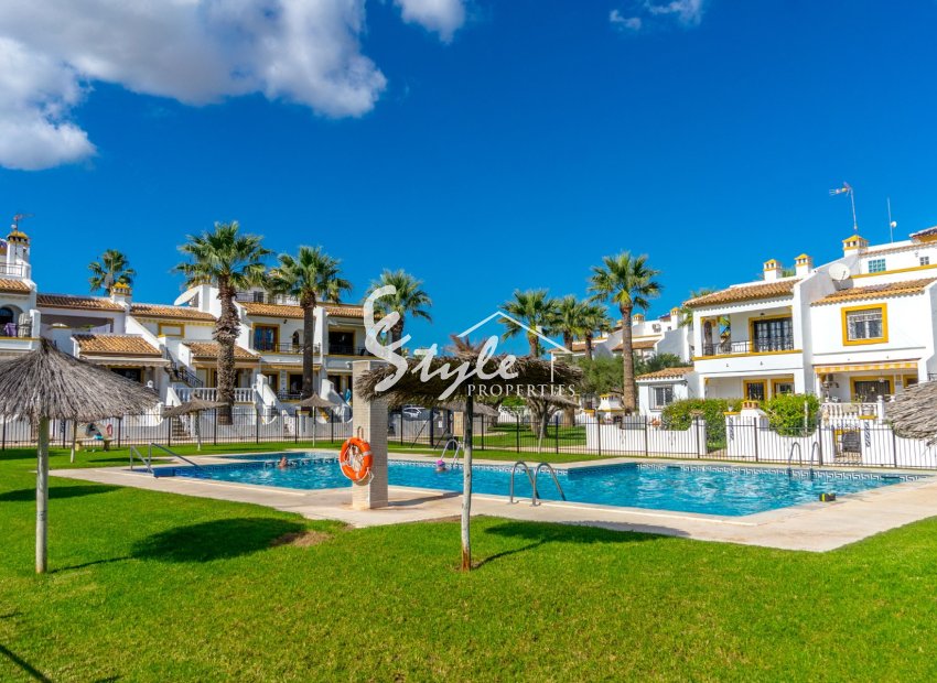 Reventa - Apartamento - Orihuela Costa  - Villamartin