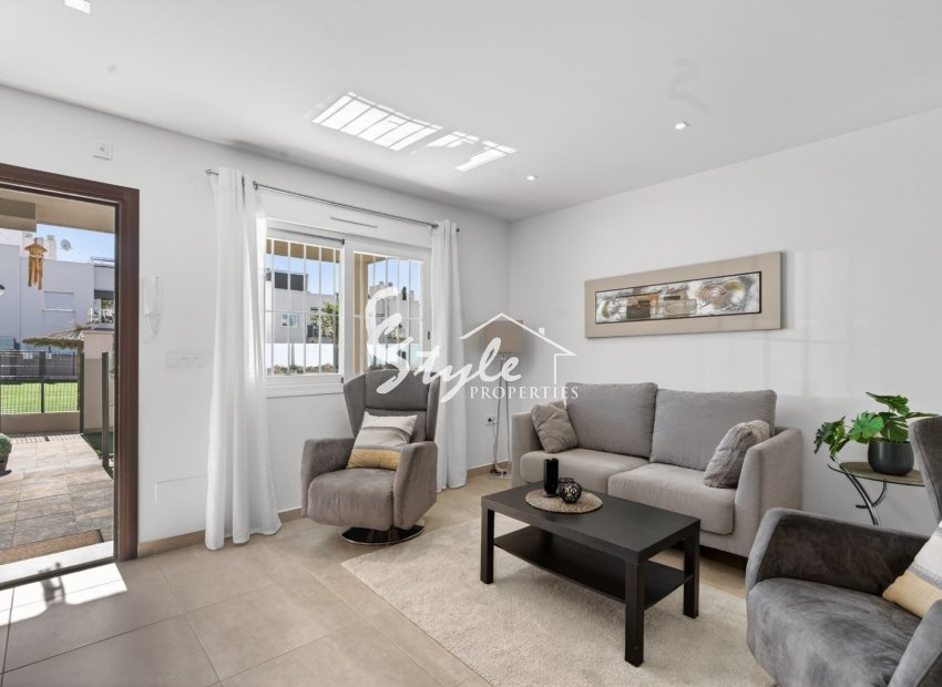 Reventa - Apartamento - Torrevieja - Aguas Nuevas