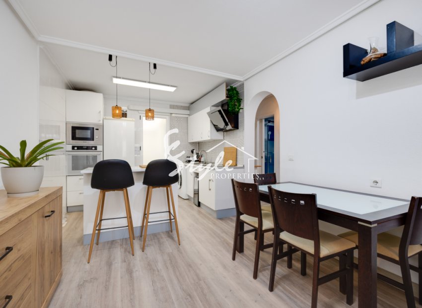 Reventa - Apartamento - Torrevieja  - calle VICTOR GARCIA VILLALGORDO