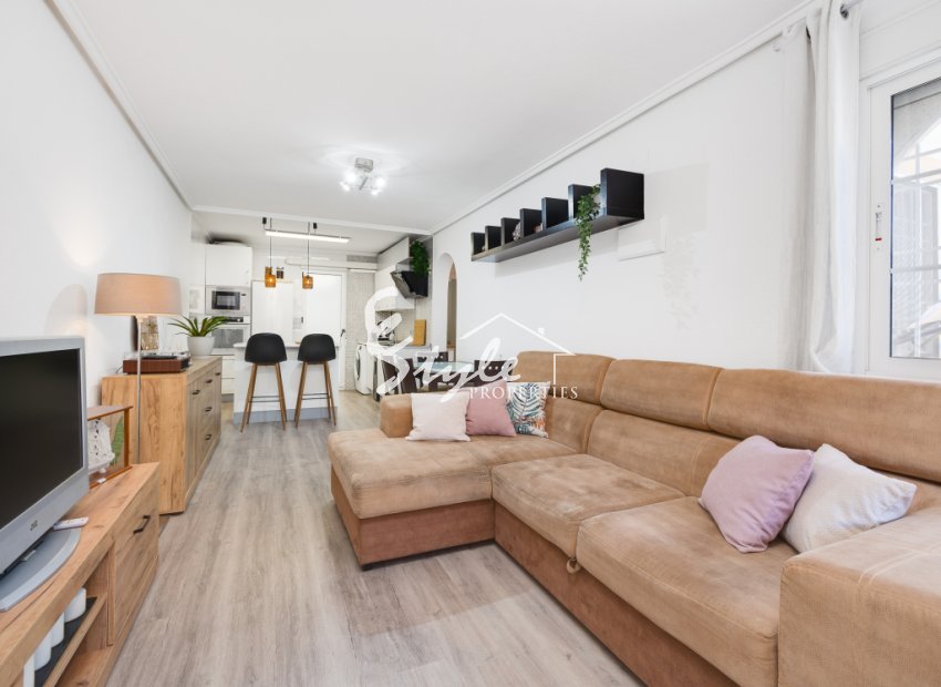 Reventa - Apartamento - Torrevieja  - calle VICTOR GARCIA VILLALGORDO