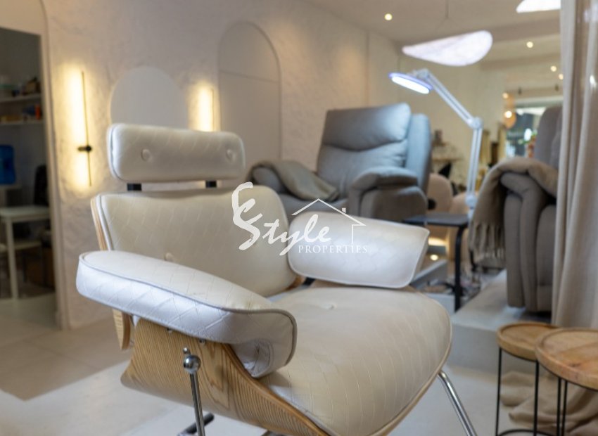 Reventa - Business - Alicante - Center