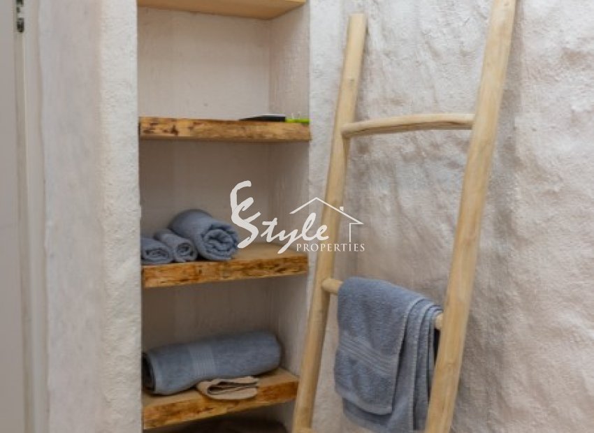 Reventa - Business - Alicante - Center