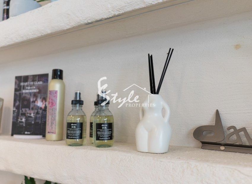 Reventa - Business - Alicante - Center