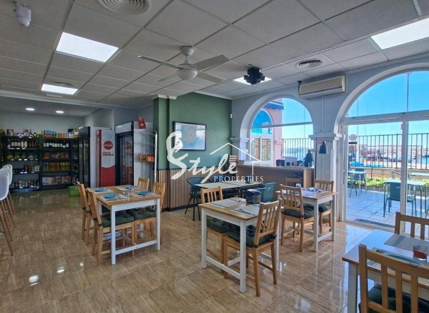 Reventa - Commercial - Torrevieja - Puerto